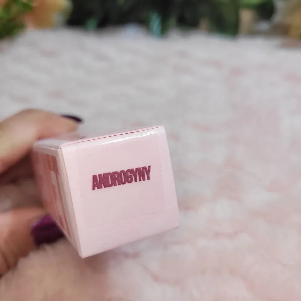 New Jeffree Star Cosmetics Velvet Trap - Androgyny